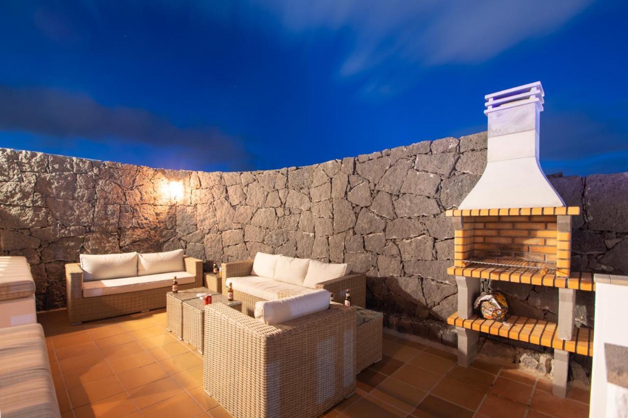 Villa Vista Rey - 6 Bedroom - Heated Pool - Amazing Views - Pool Table - Vista Lobos - Playa Blanca Playa Blanca (Lanzarote) Exterior foto